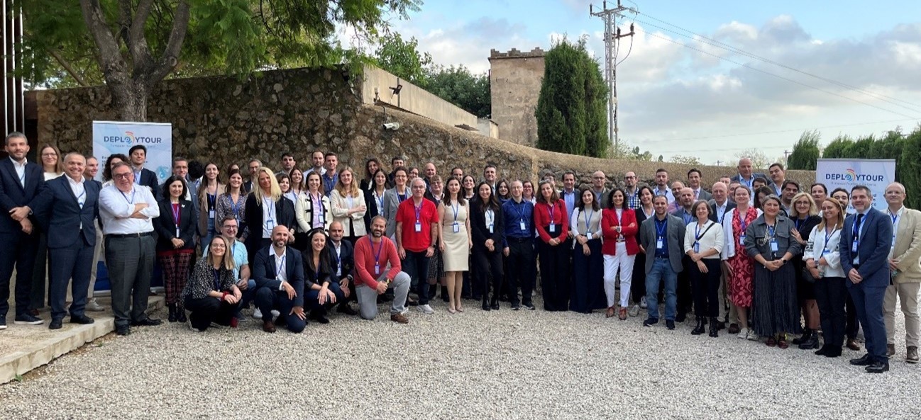 Acto de presentación en Palma de Mallorca del consorcio DEPLOYTOUR, un esfuerzo colaborativo de 43 socios de 13 países europeos, entre los que se encuentra Plexus Tech.